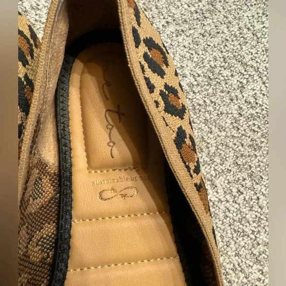 Me Too Bree Animal Print‎ Flats Brea Sustainable Textile Sz 8M Leopard Cheetah - Picture 6 of 6